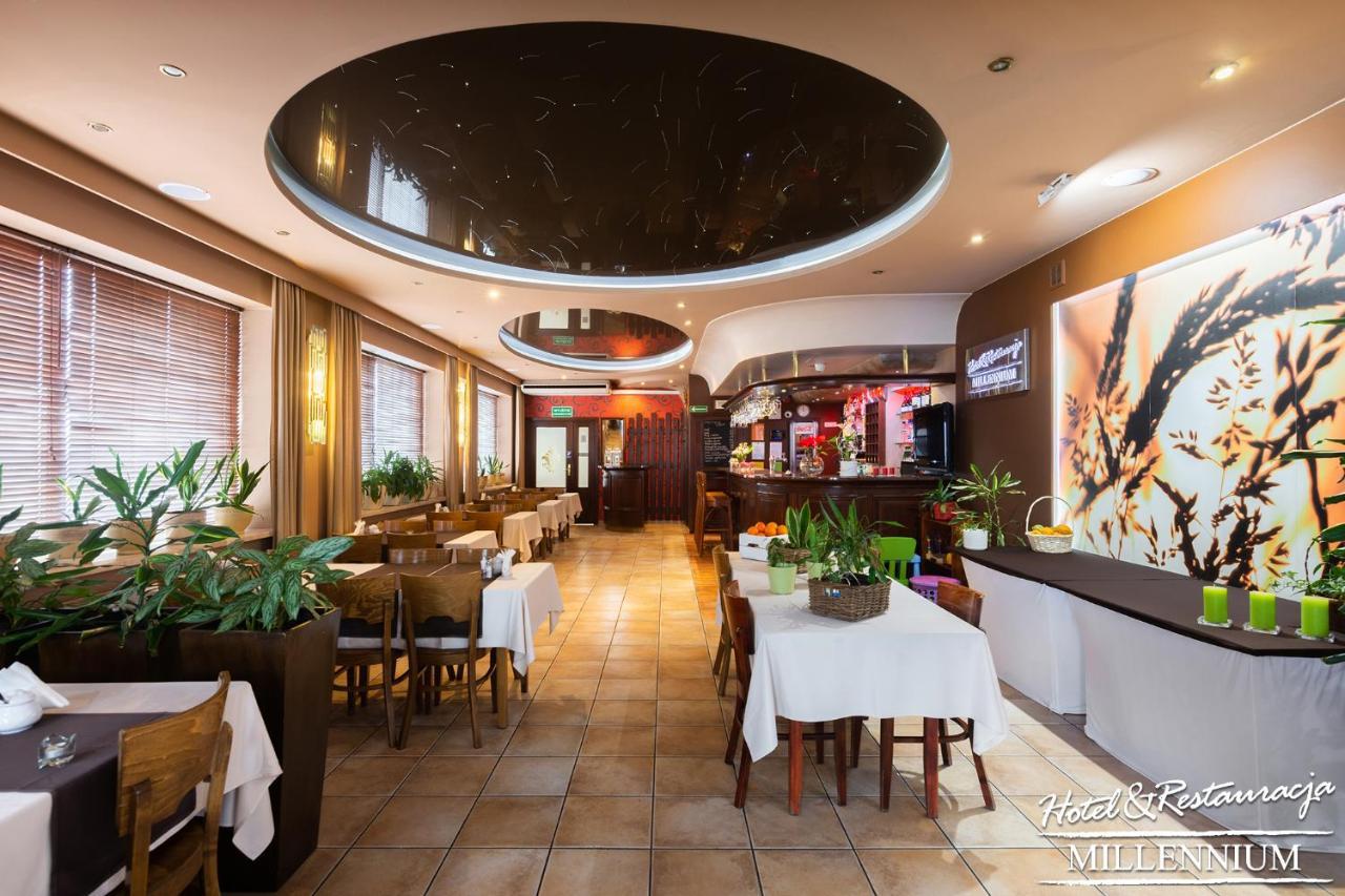 Hotel Millennium Przasnysz Extérieur photo