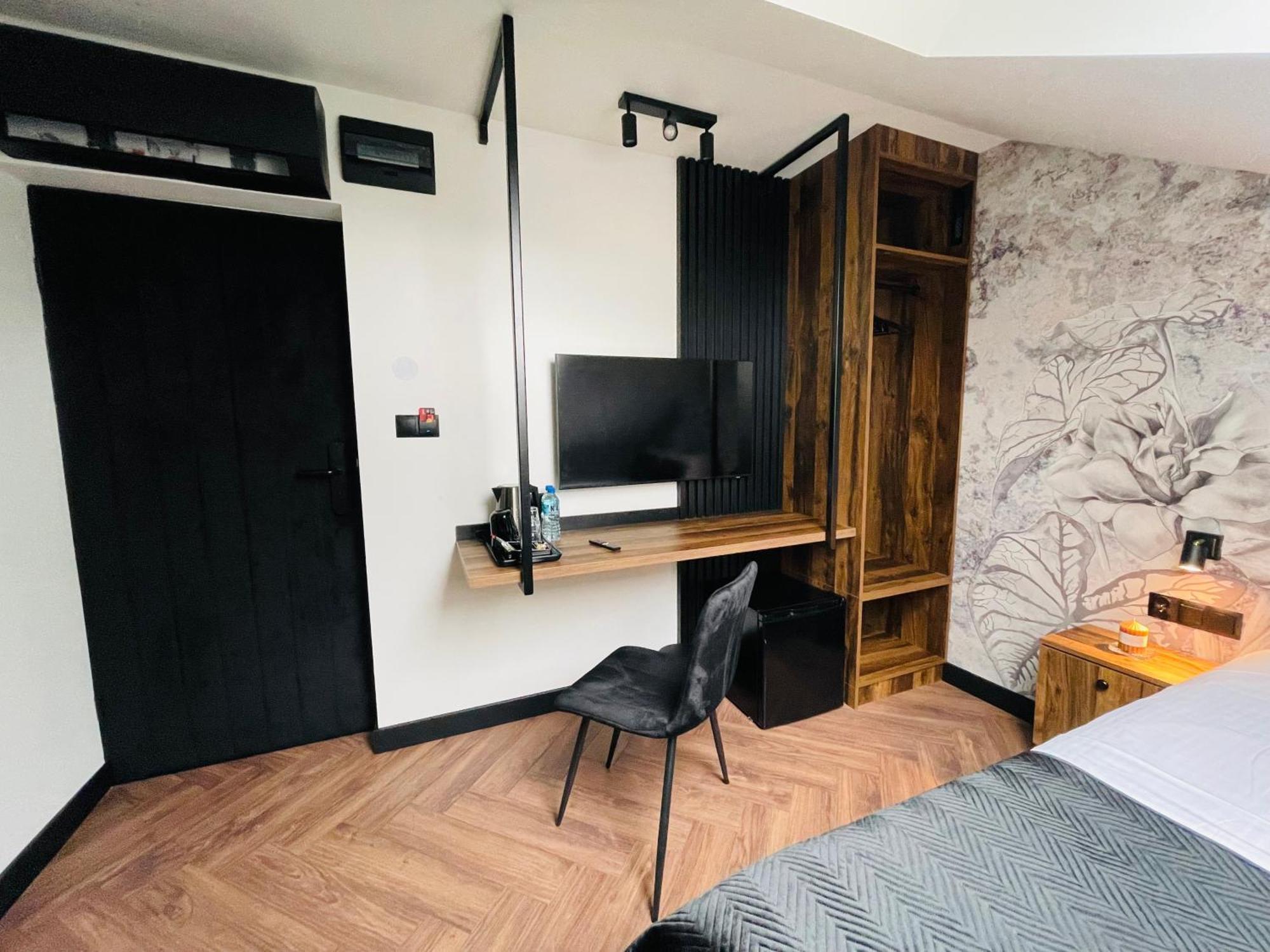 Hotel Millennium Przasnysz Extérieur photo