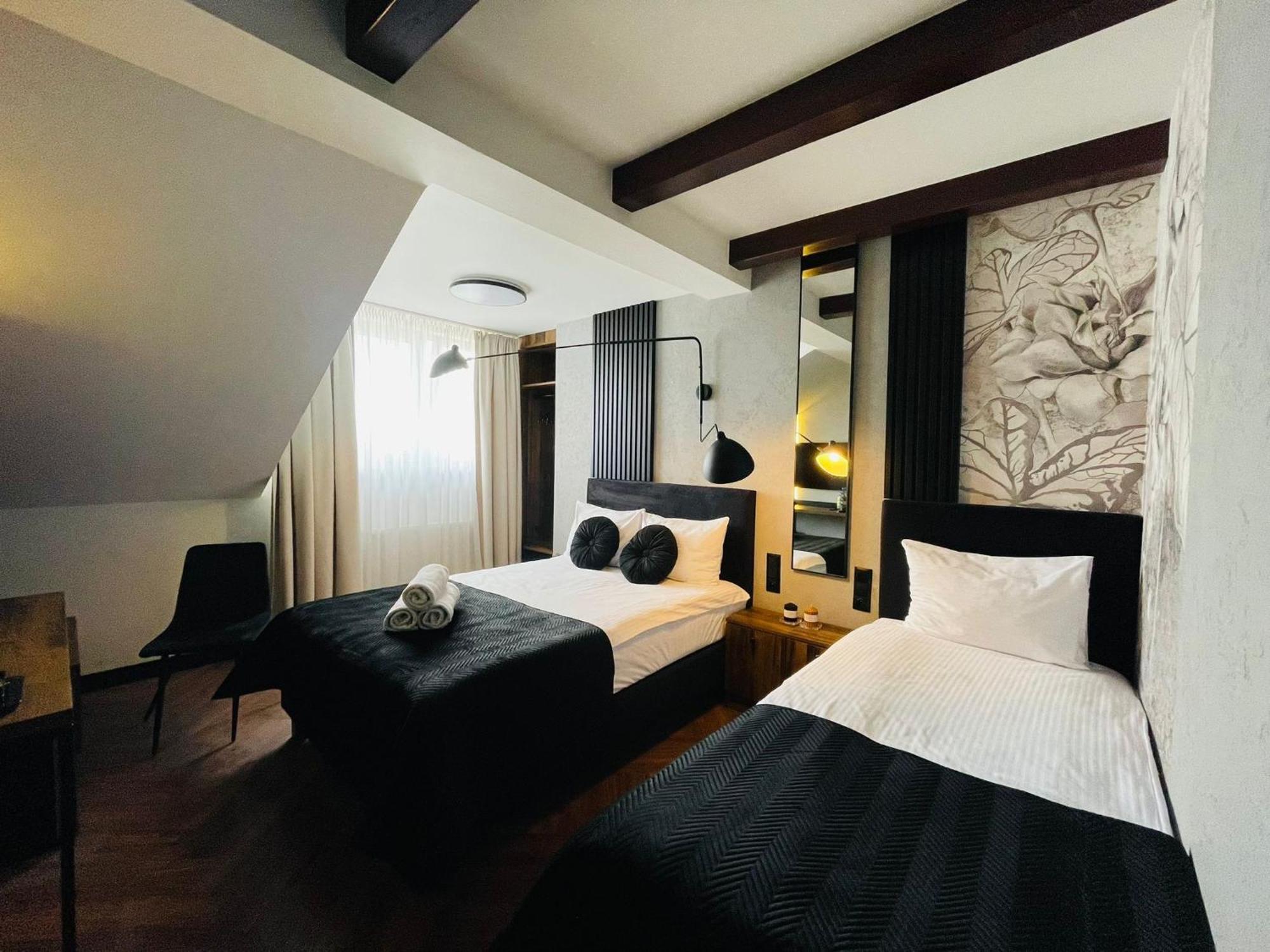 Hotel Millennium Przasnysz Extérieur photo