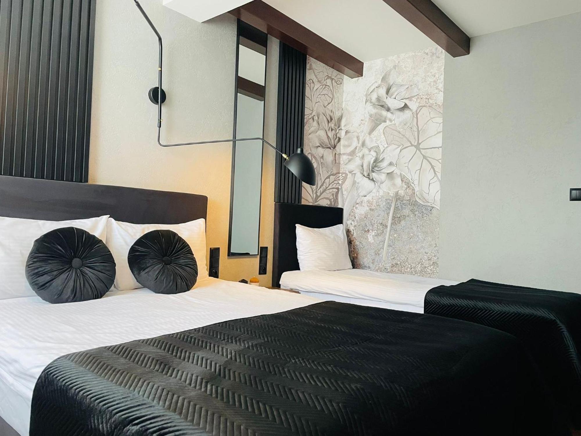 Hotel Millennium Przasnysz Extérieur photo