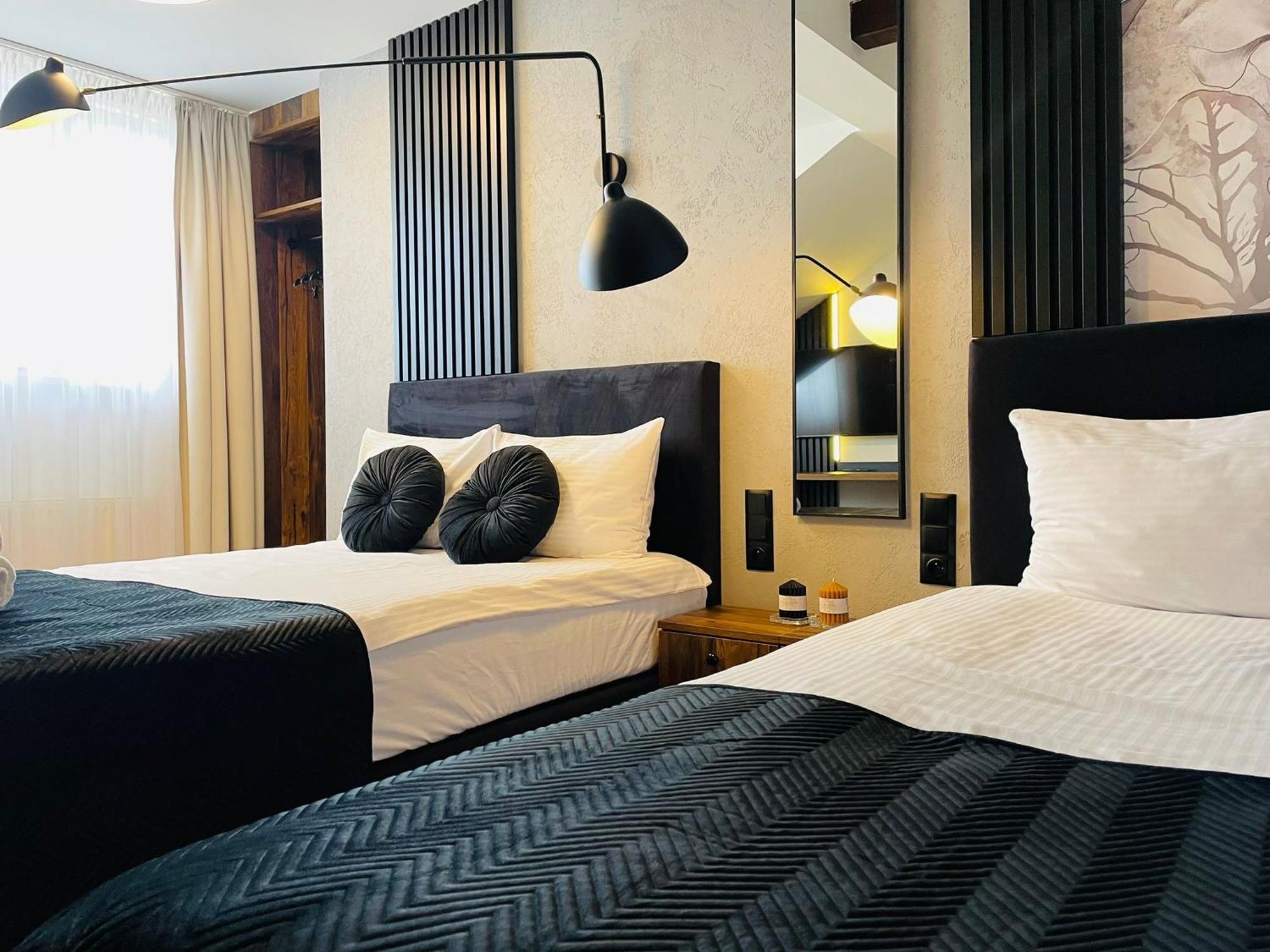 Hotel Millennium Przasnysz Extérieur photo